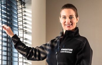 “Beetje mijn eigen tijd indelen, leuke mensen ontmoeten en toffe projecten opleveren! Dat is toch super! En als alles perfect hangt en er mooi uitziet, dan ben ik echt blij!”